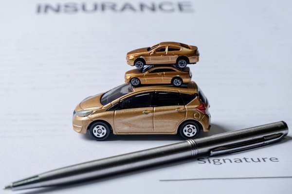 Les 5 meilleures astuces pour dénicher une assurance auto économique